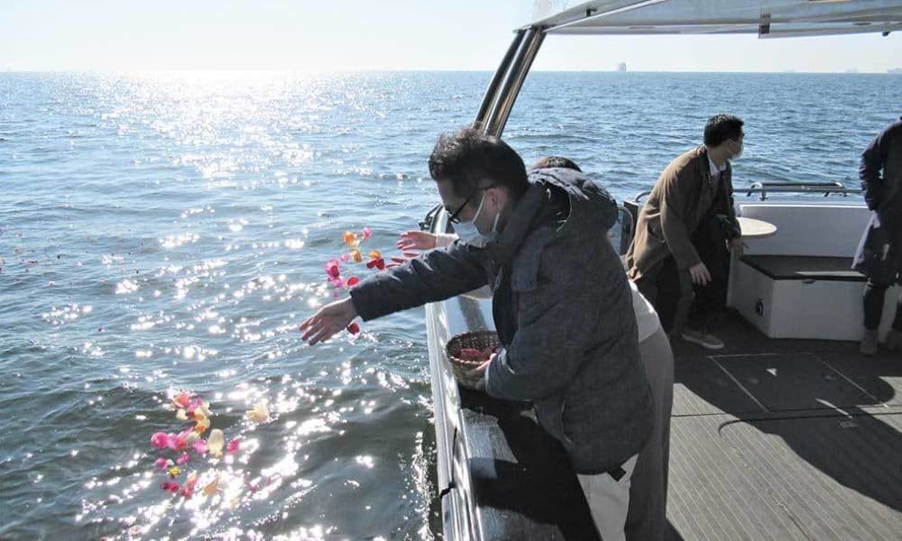 東京・海洋散骨様子