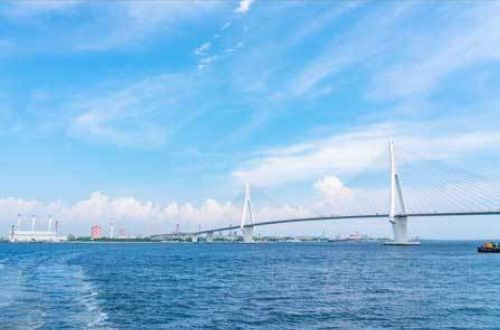 鶴見つばさ橋沖