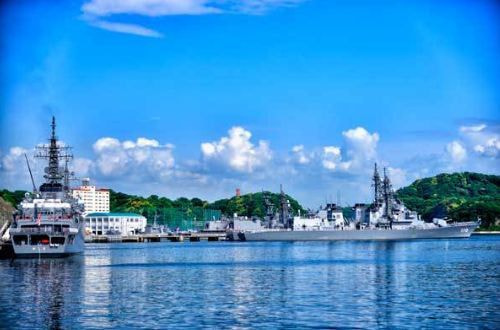 横須賀基地沖
