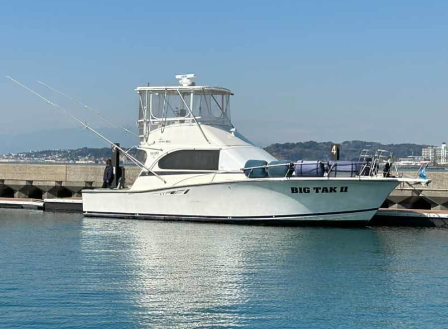 湘南・江ノ島沖の船