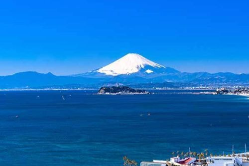 江ノ島沖の合同散骨エリア|富士山と江の島を望む絶景の海