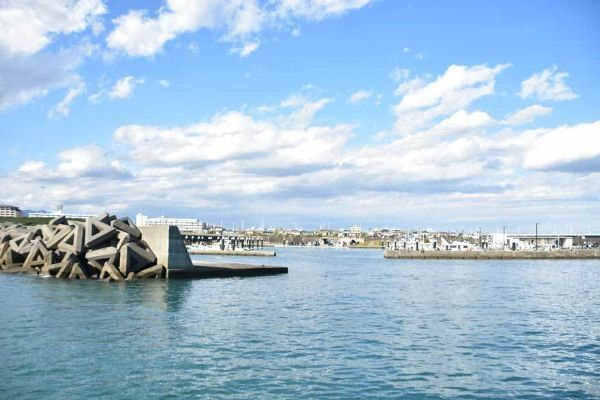 葉山沖の大型船